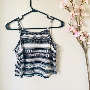 UO / SILENCE & NOISE / CUT OUT CROP TANK